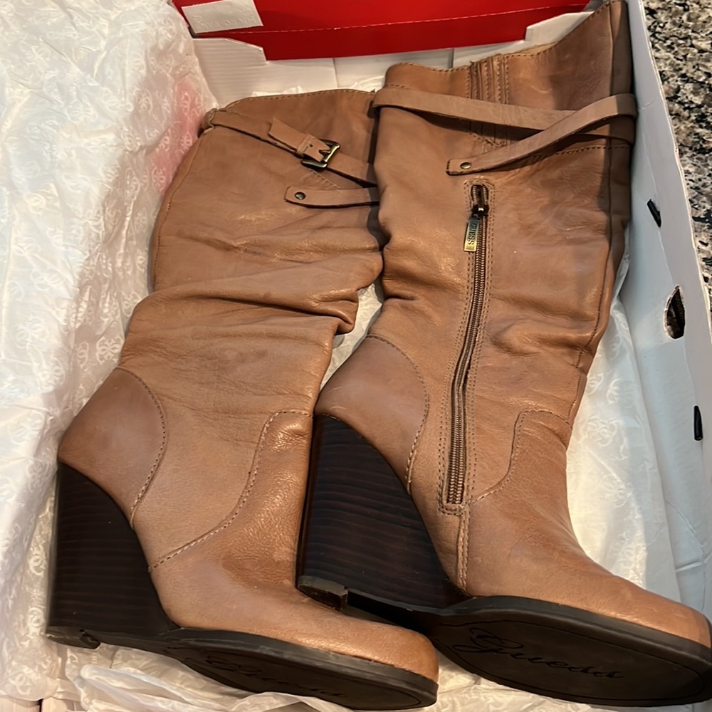 Boots Guess Taupe Leather “GWMally” Size 7.5 M